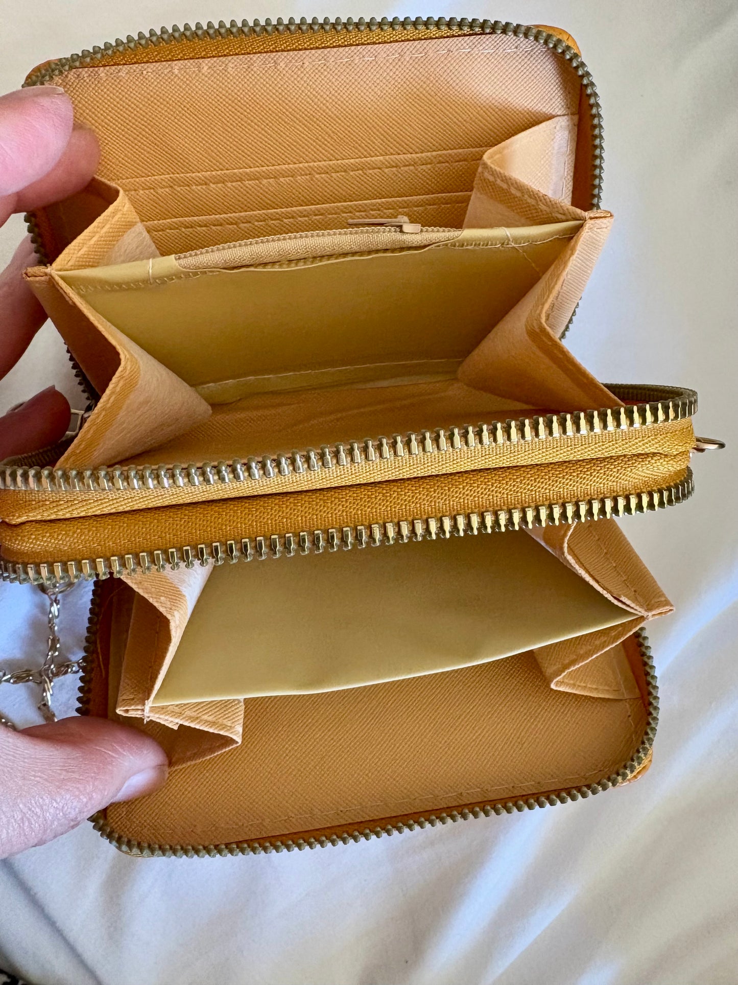 Goldie Wallet with Detachable chain purse
