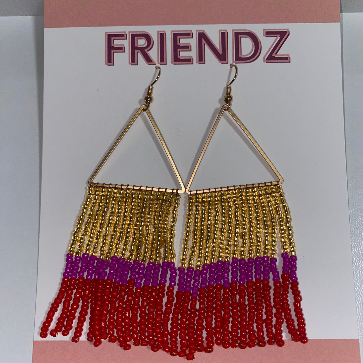 Pendientes de cuentas de semillas con borlas triangulares (3 colores)