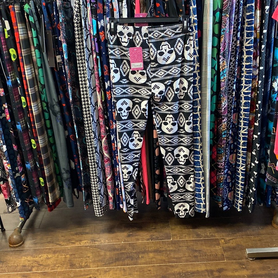 Leggings de calavera en blanco y negro