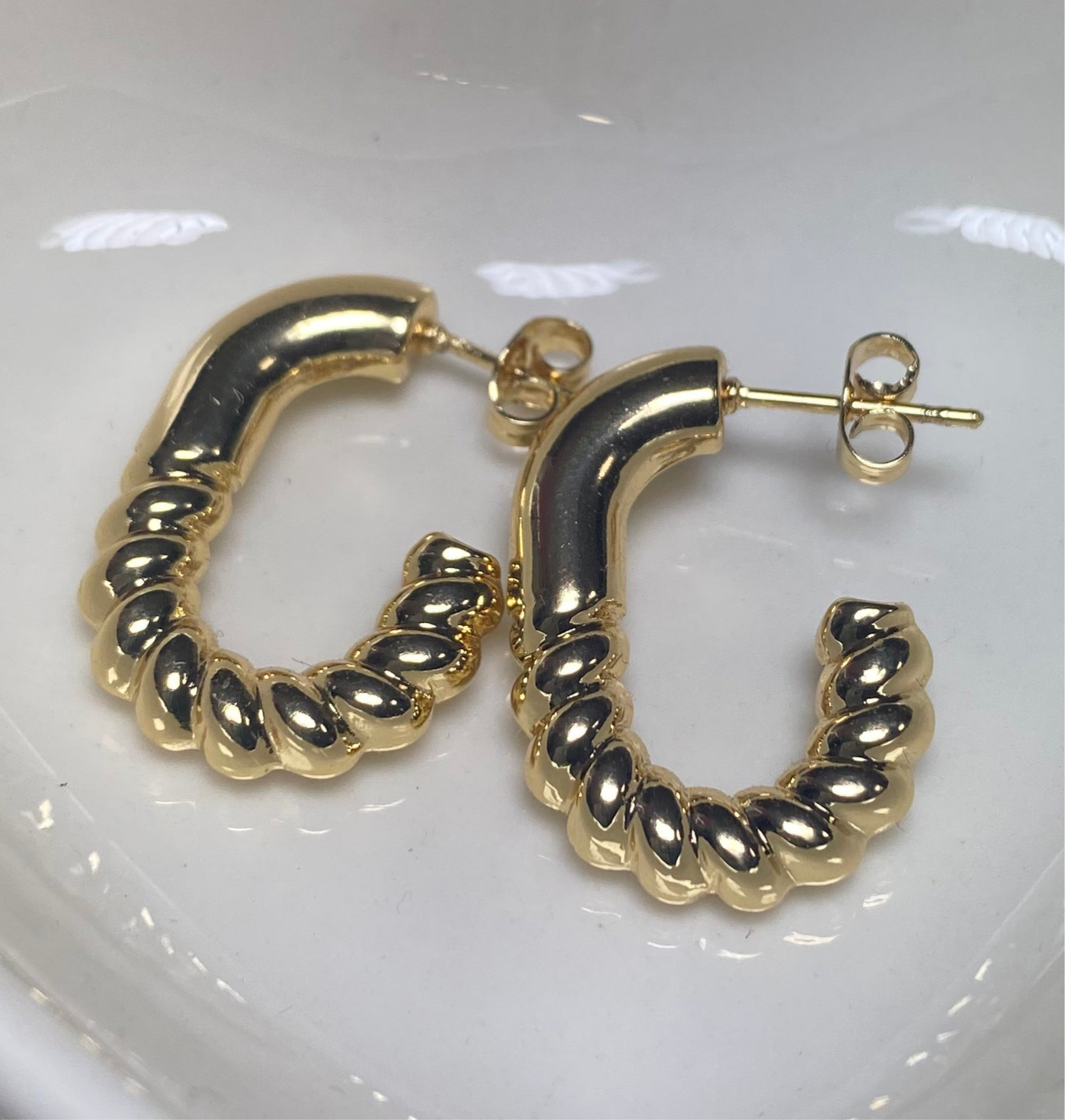 Spiral Half Twist Hoop Earrings 18K Gold Plated