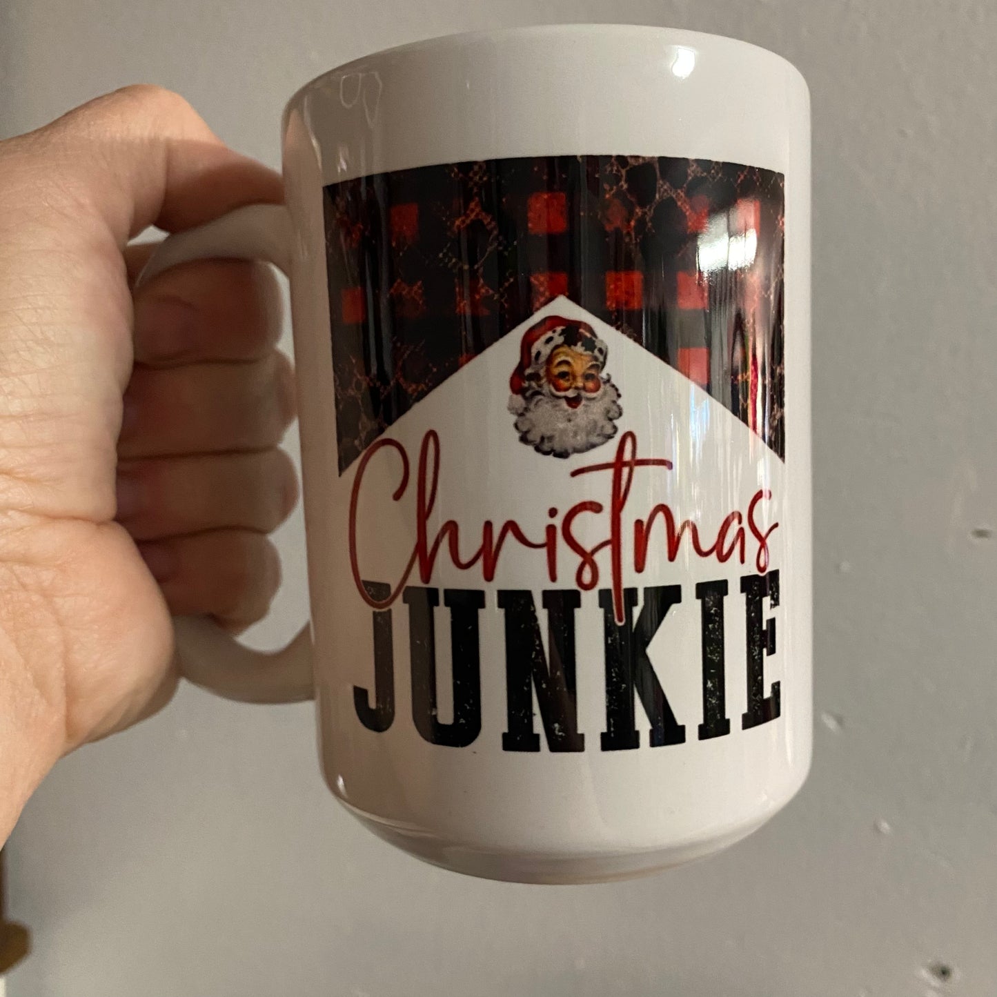 Christmas Junkie Mug 15oz