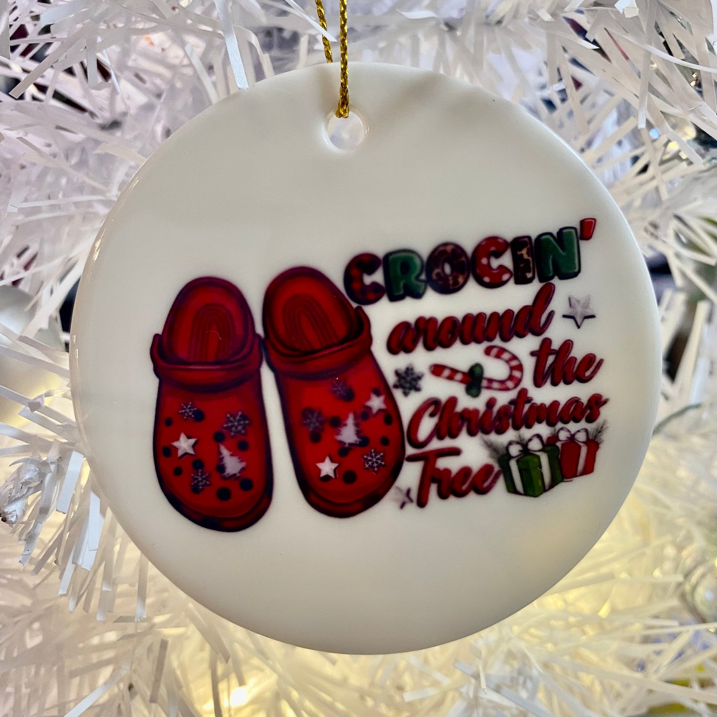 Crocin Around Christmas Tree Ornament Hanger
