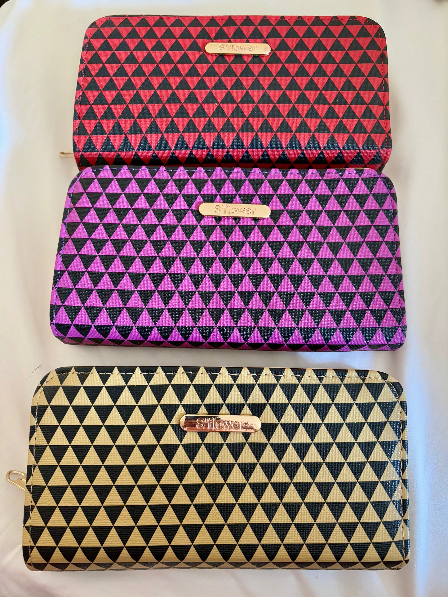 Geometric Full Size Wallet with Detachable Chain Purse