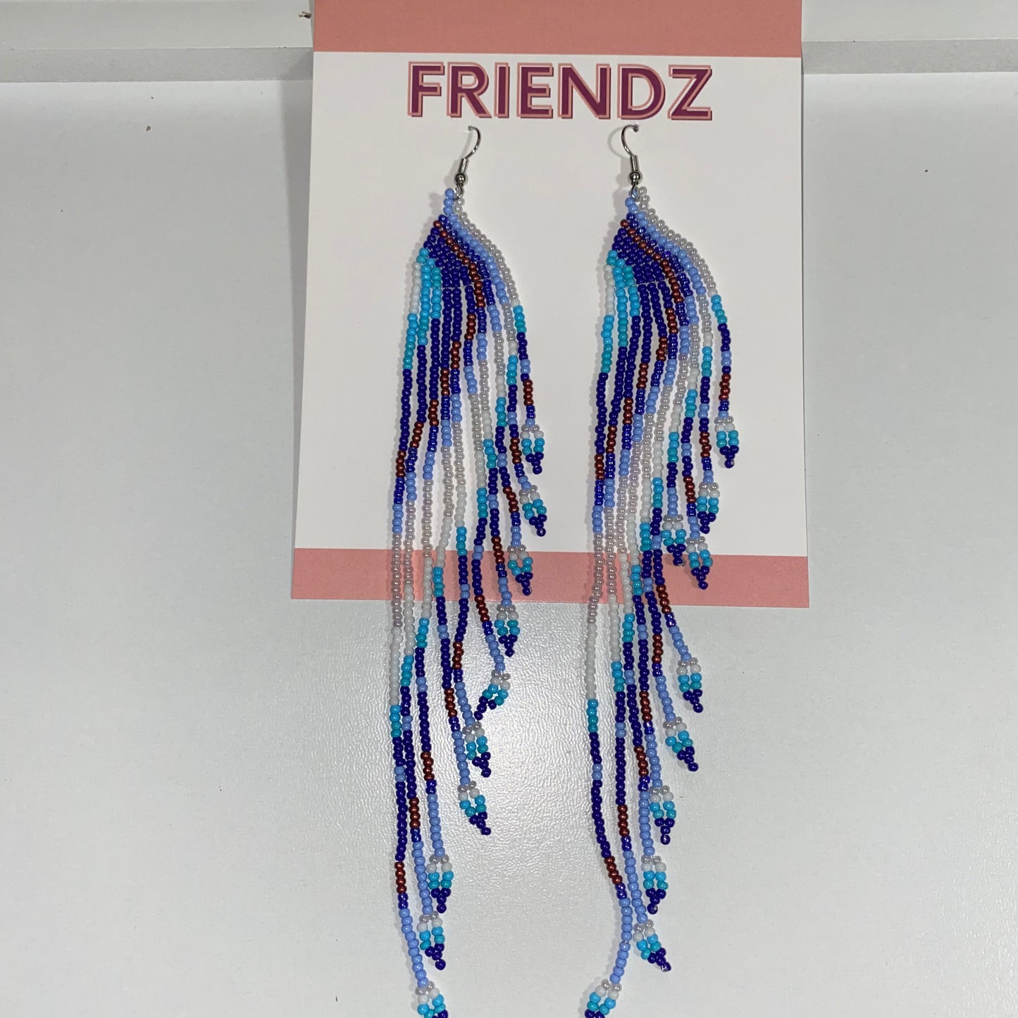 Pendientes de cuentas de semillas de borla azul retro
