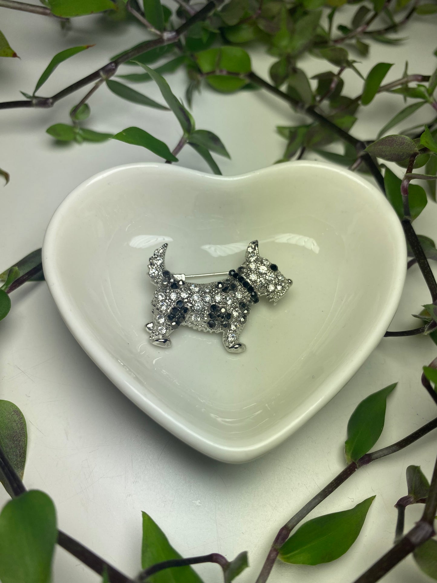 Scottie Dog Medium Size Brooch Pin