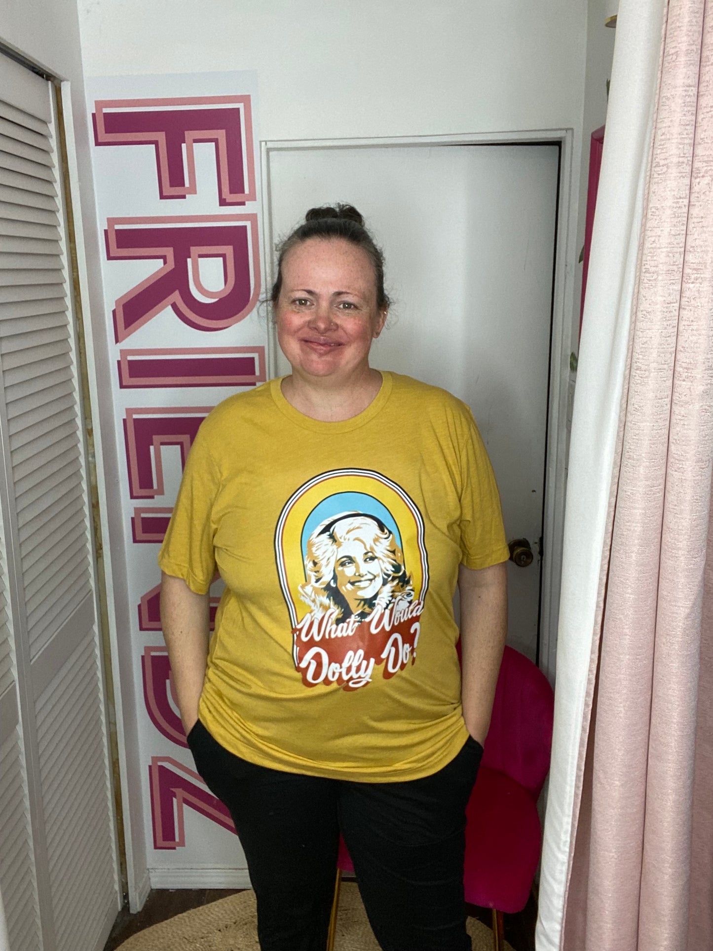 Raised On Dolly Graphic Tee SIZE: XL, 2X