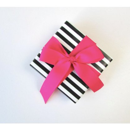 LOCAL GIFT BOX - Friendz in Aldergrove