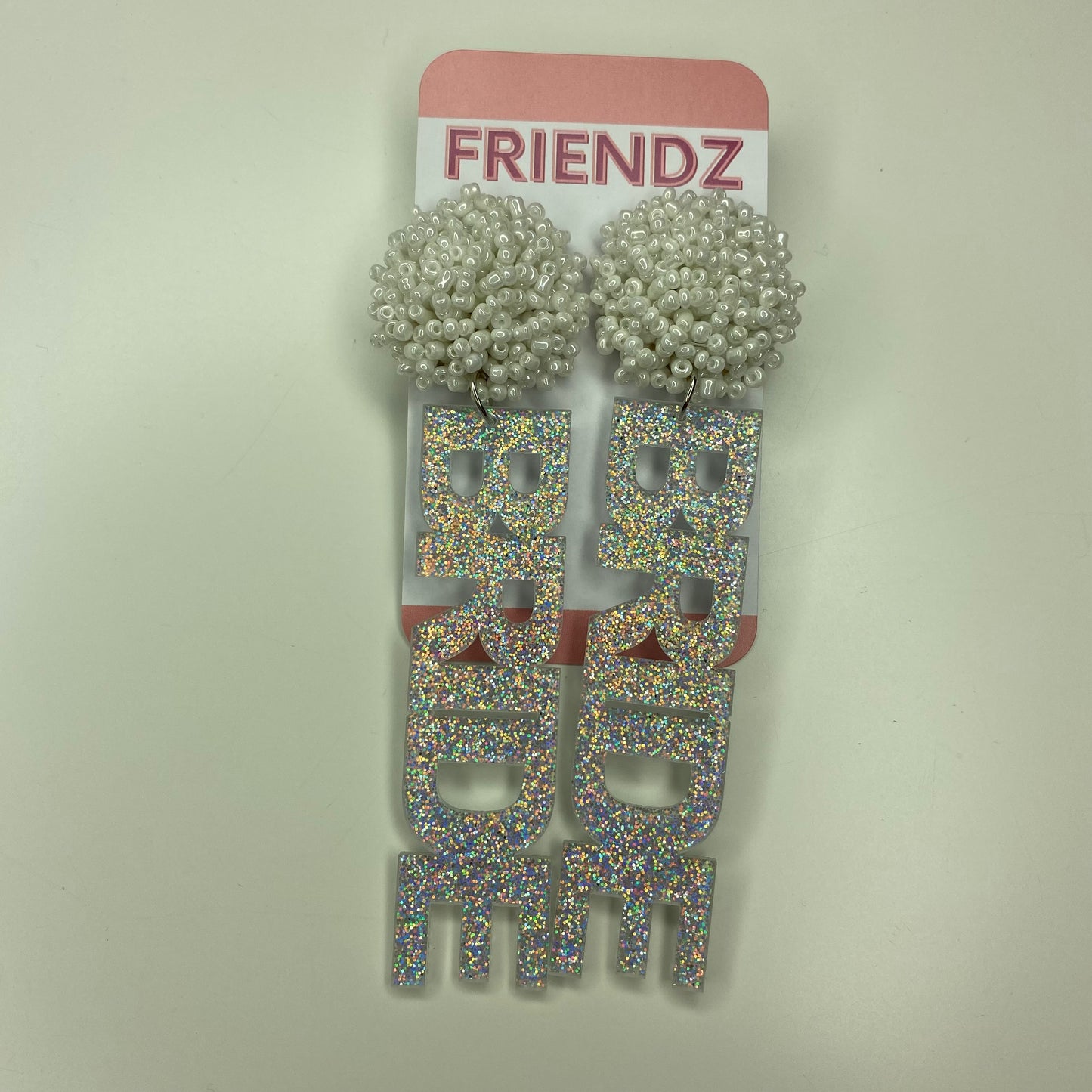 Pendientes con cuentas de novia