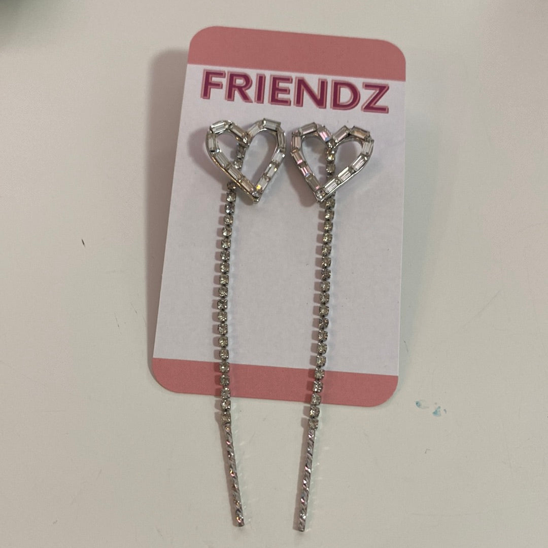 Boucles d'oreilles clous coeur diamant avec brin pendant