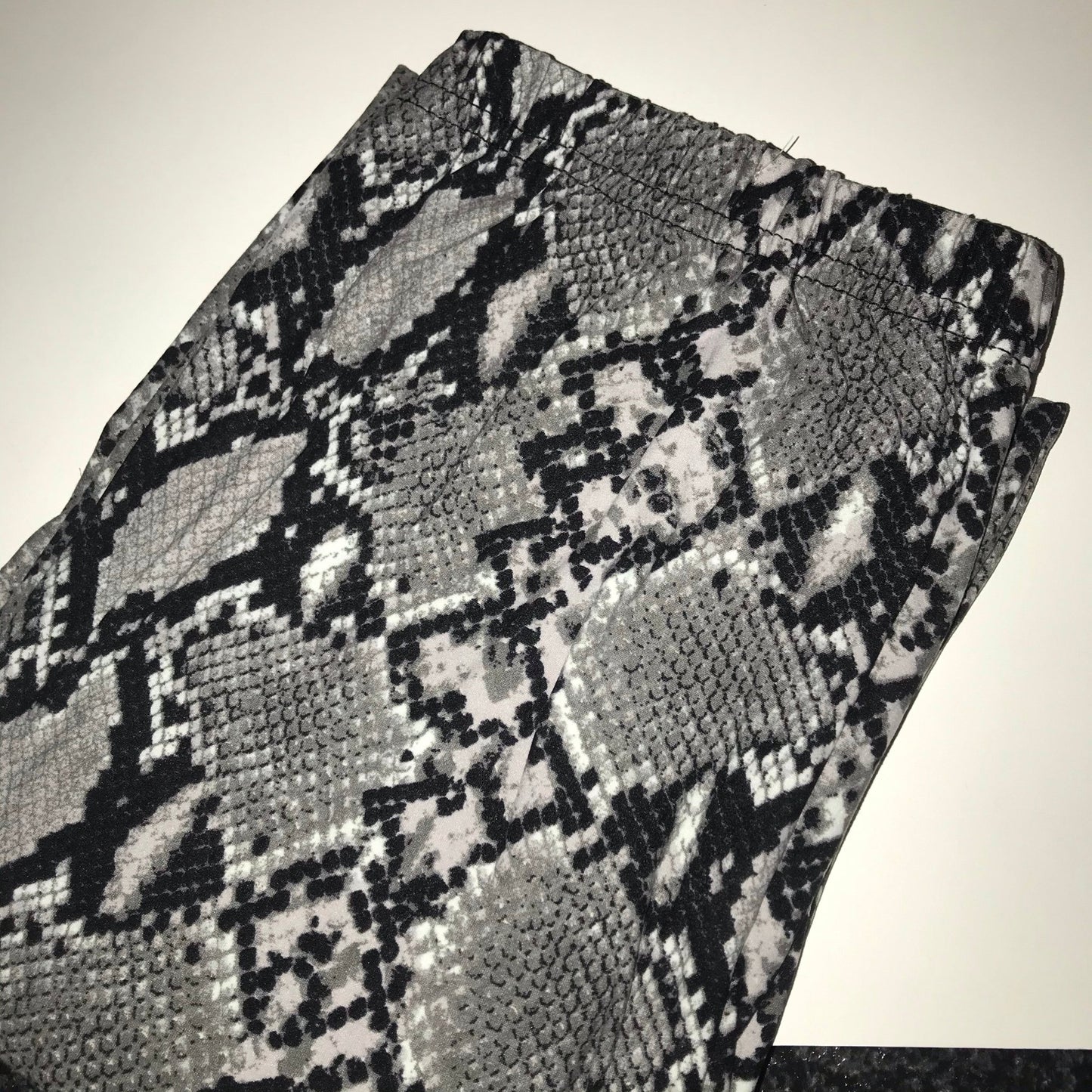 Leggings de piel de serpiente