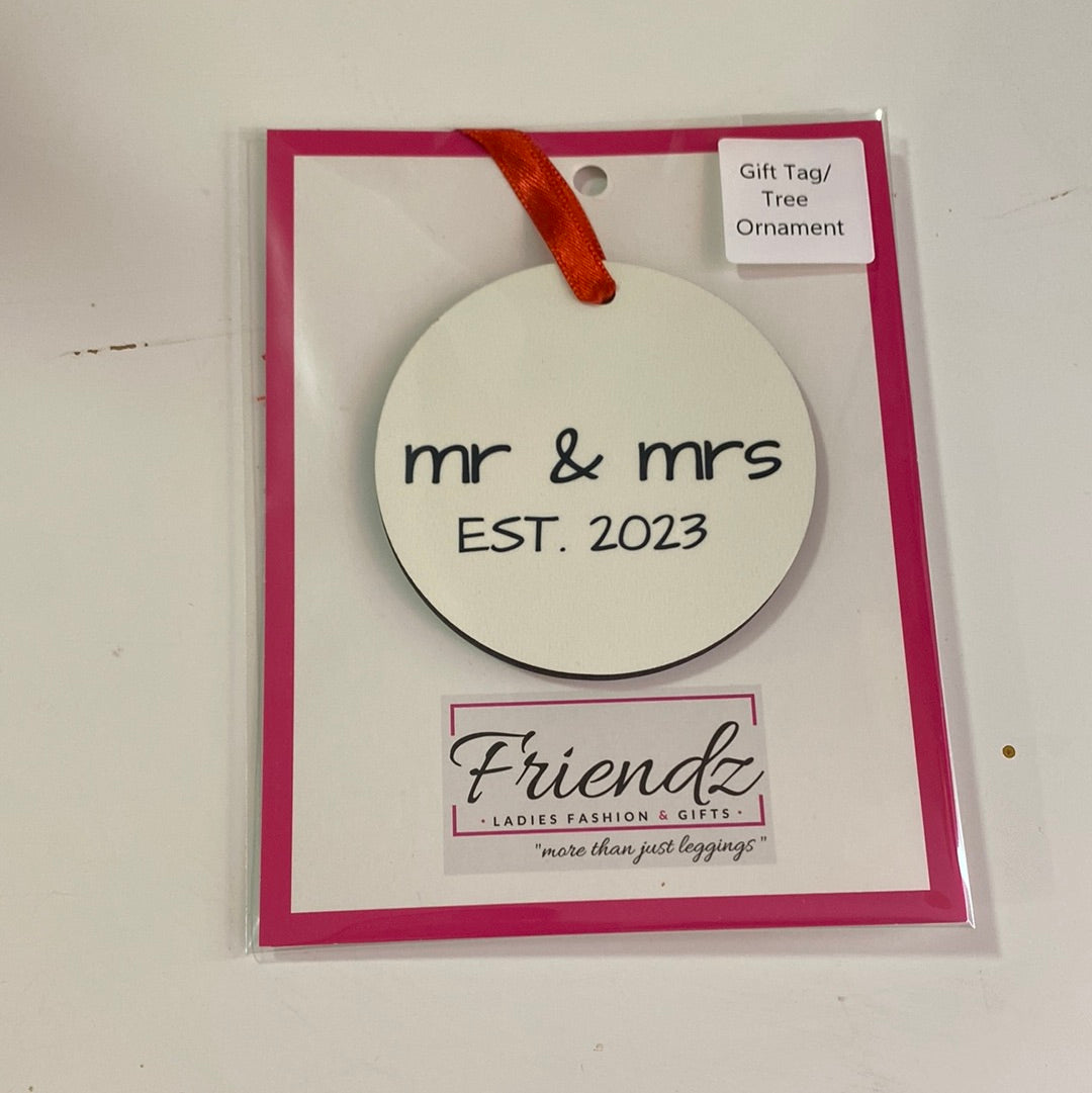 Mr & Mrs Est. 2023 Tree Hanger/ Gift Tag