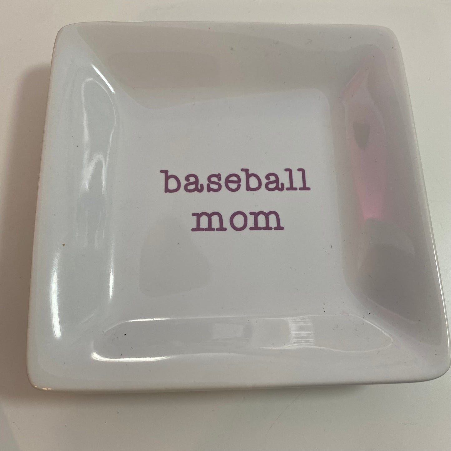 Plato de anillo de mamá de béisbol