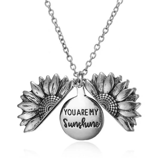 Collar con medallón grabado "Eres mi sol"