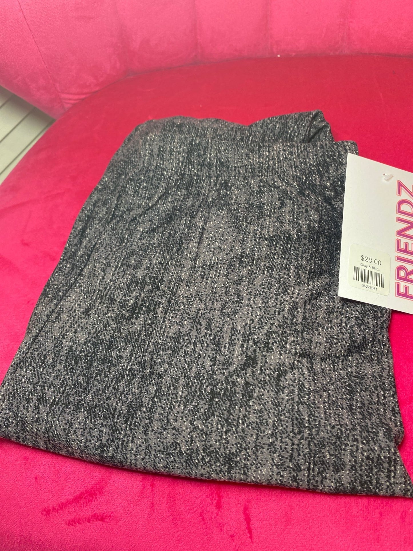 Gray & Black Pattern Leggings