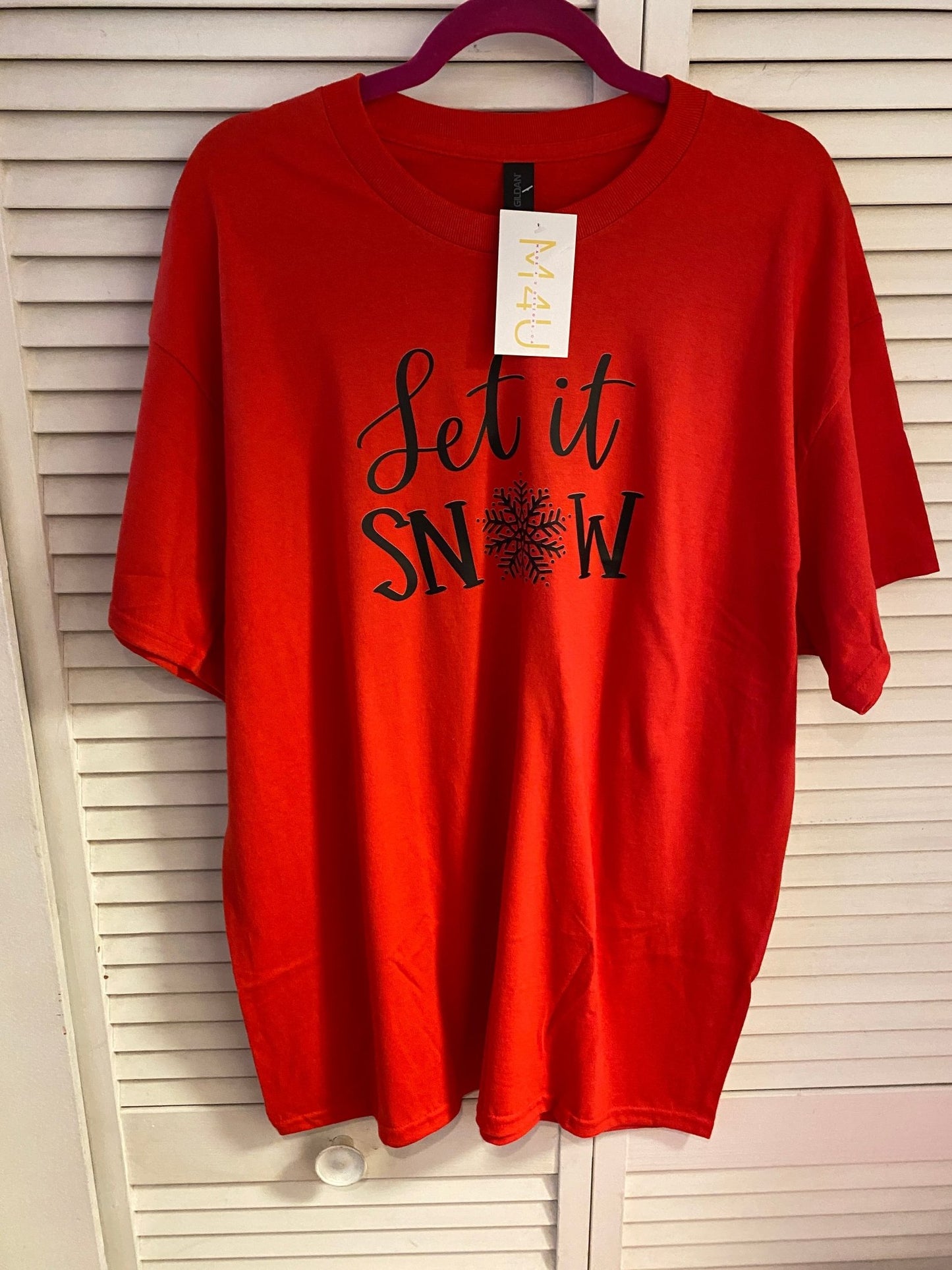 Let It Snow Christmas Graphic Tee