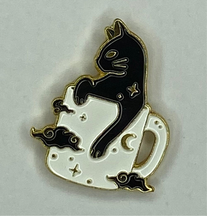 Pin de esmalte de café de gato