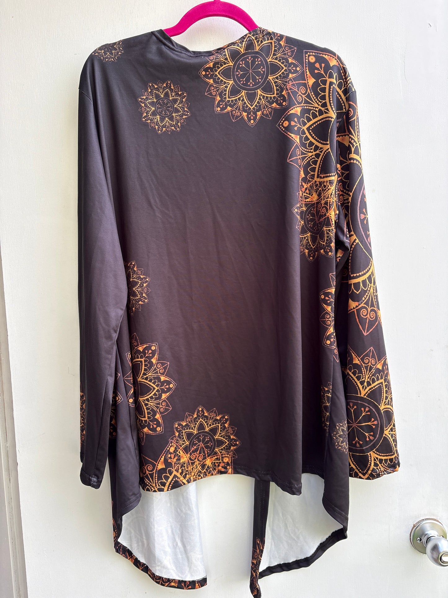 Mandolin Black & Gold Cardigan Top 2X