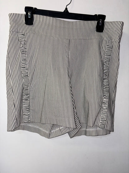 FINAL SALE Alex & Olivia Ruffle Navy White Stripe Stretch Shorts 10