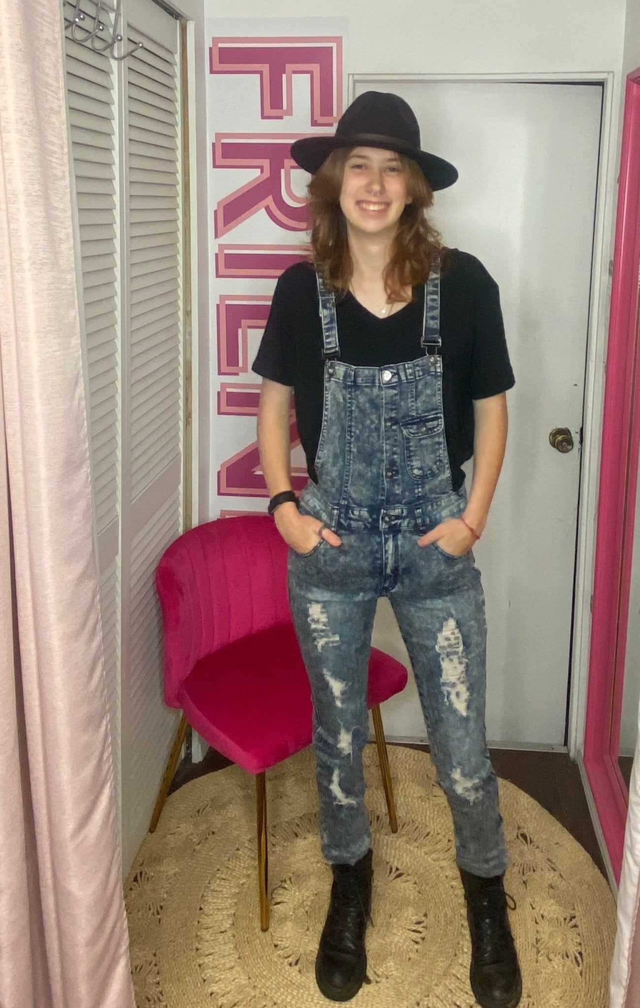 Salopette en jean skinny jegging en denim délavé à l'acide, petit à très grand