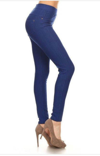 Jean en denim extra extensible de couleur bleu jegging