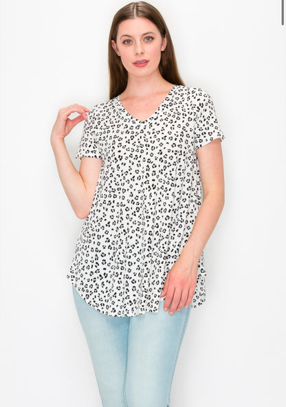 PREORDER BETH CHEETAH ANIMAL PRINT HEM TOP