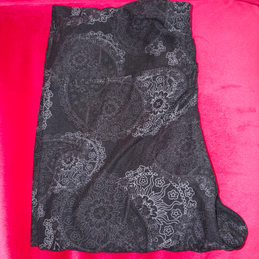 Black Paisley Circle Adult Leggings