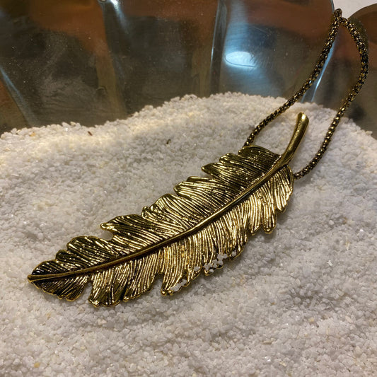Gold Accent Leaf on Rope Necklace