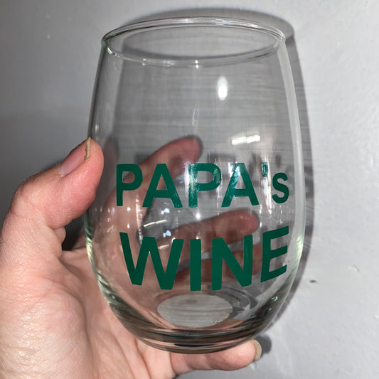 Holiday Green Papa's Wine Glass