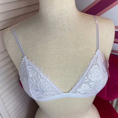 Soutien-gorge en dentelle blanche avec fermeture frontale