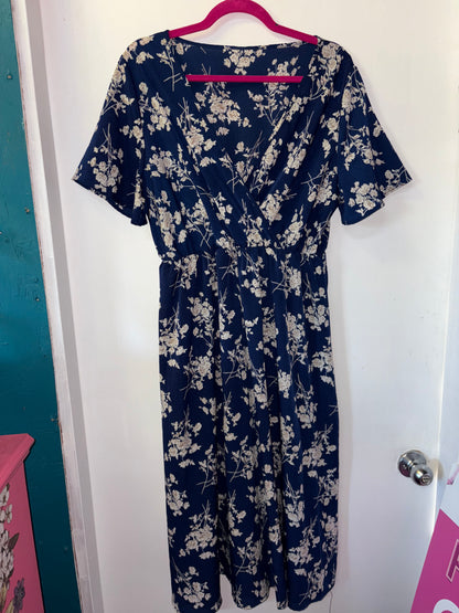 FINAL SALE Navy Blue V-Neck Floral Dress