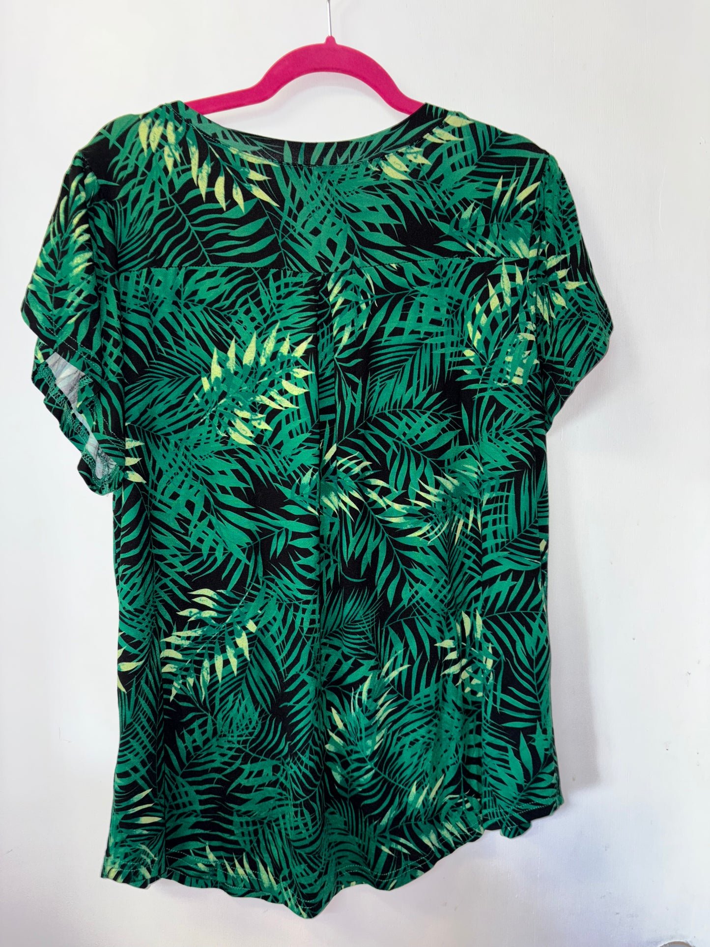 FINAL SALE Palm Green Hem VNeck Top