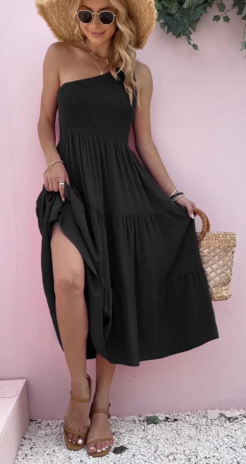 Robe noire asymétrique fatiguée