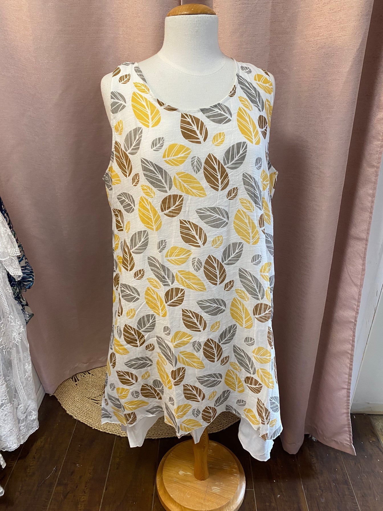 FINAL SALE- Yellow & White Leaves Dress O/S